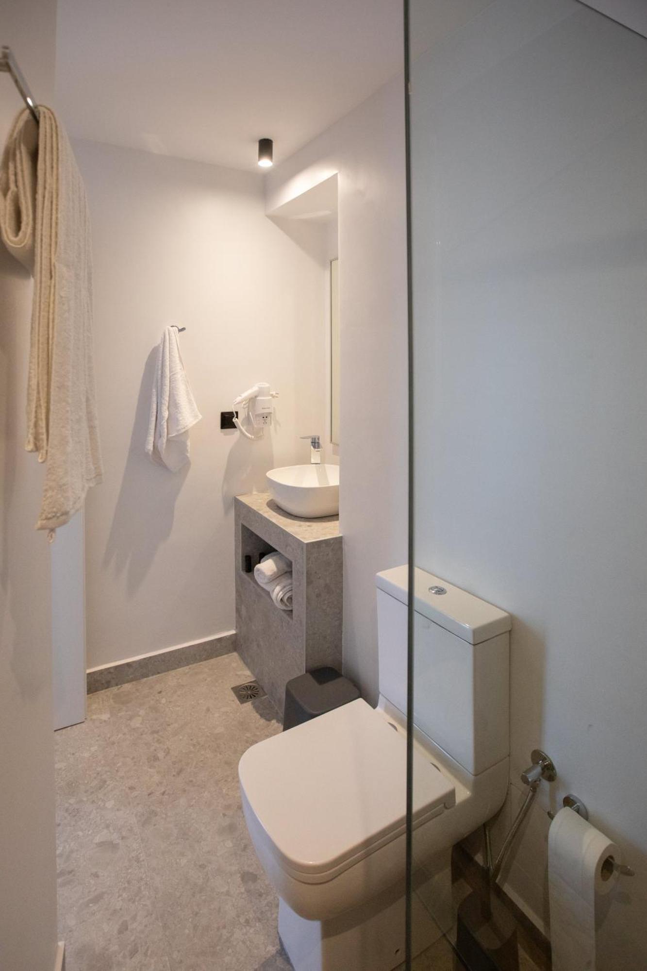 Griffin Suites Heraklion  Bagian luar foto